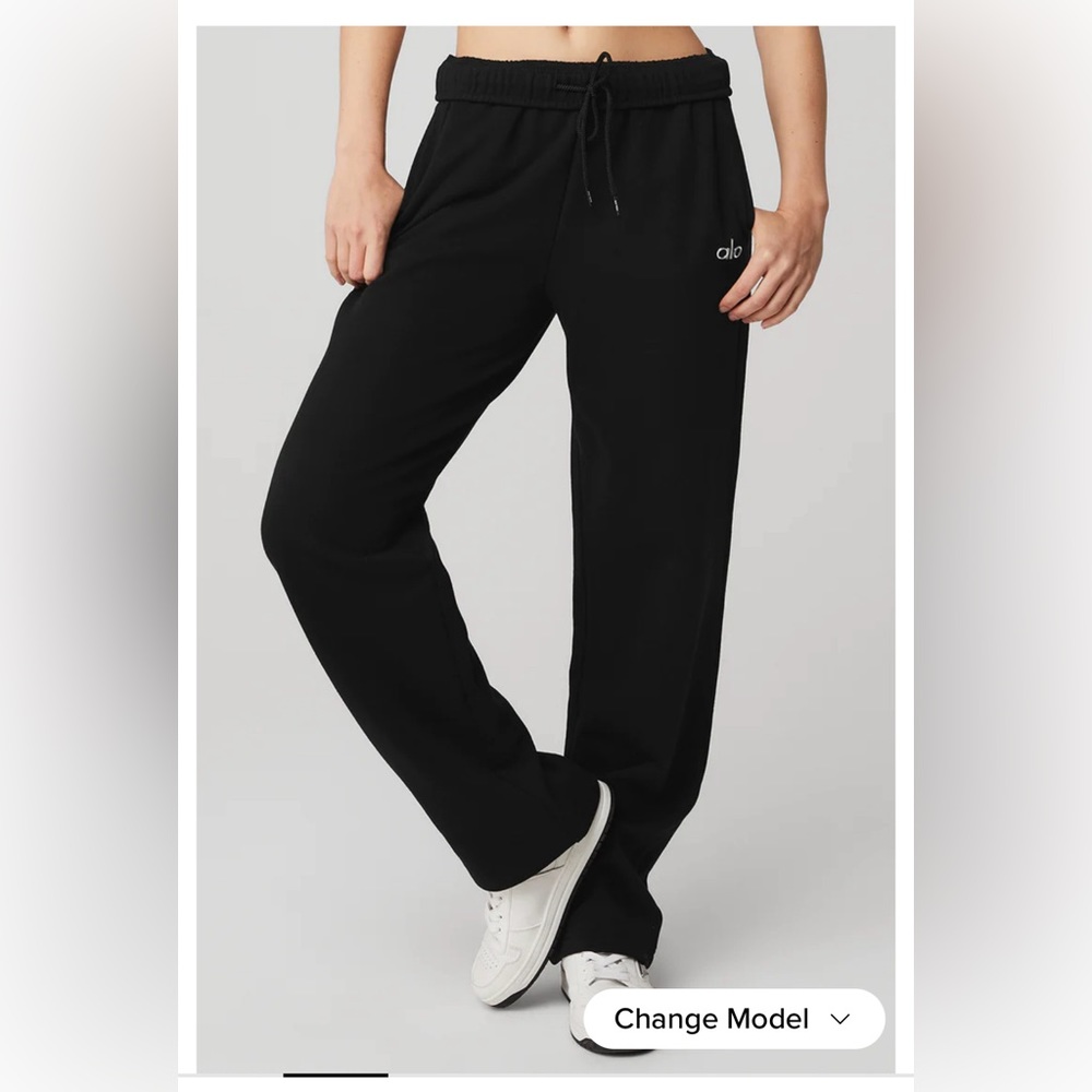 Alo Yoga Accolade Straight Leg Sweatpant